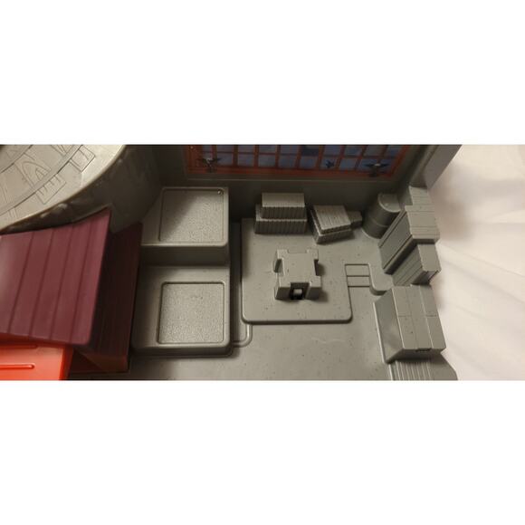 Thomas & Friends Sodor Take Along Playset w Thomas The Train Engine Portable - Picture 15 of 16